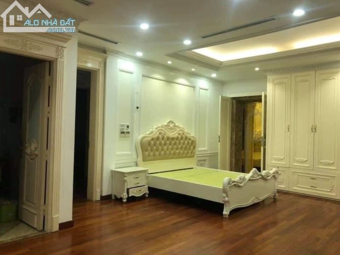 Nhà 2 tầng, mặt phố Nguyễn Văn Cừ, Long Biên, hướng ĐN, DT 90m2, MT 6m, giá 4x tỷ - 1