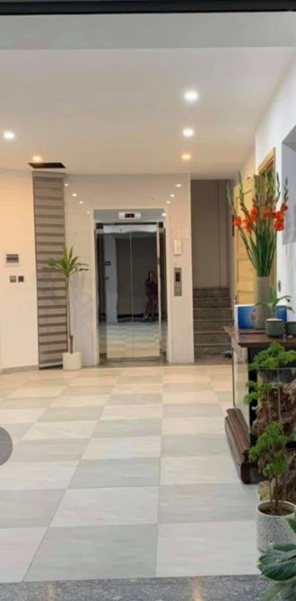 HÓT P/LÔ Ô TÔ TRÁNH, Ở VĂN PHÒNG ĐẸP SÁT SÂN GOLF 918 Phúc Đồng 42m, C4, mt 4m, 4.15 tỷ. + - 2