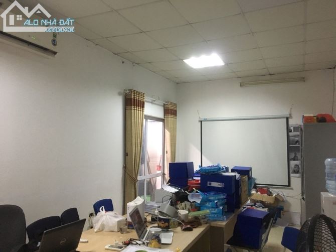 Cho Thuê Văn Phòng Cầu Giấy DT 30M2 NỘI THẤT GÍA CHỈ 3.8tr/th - 2