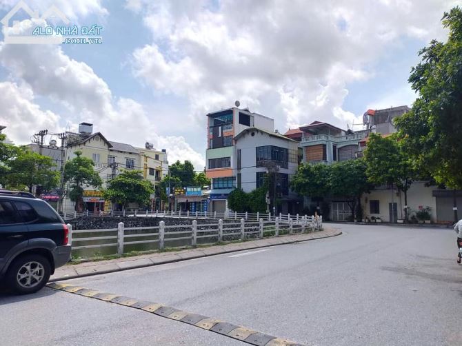 VIEW HỒ SÀI ĐỒNG NGÕ THÔNG 15 M Ô TÔ TRÁNH, MT RỘNG TIỆN ÍCH 55 M C4 NHỈNH 3 TỶ - 2