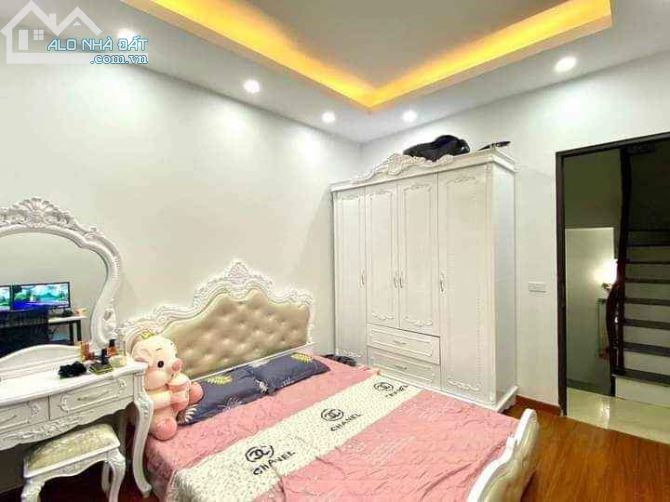 Bán nhà cách mặt phố Đặng Tiến Đông 15m Dt 46m2 x4 tầng, Mt 4m, Giá 6,6 tỷ - 1