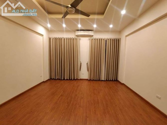 Bán nhà vườn hoa Trần Quang Diệu, Dt 45m2 x5 tầng, Mt 4m, Giá 9 tỷ - 2