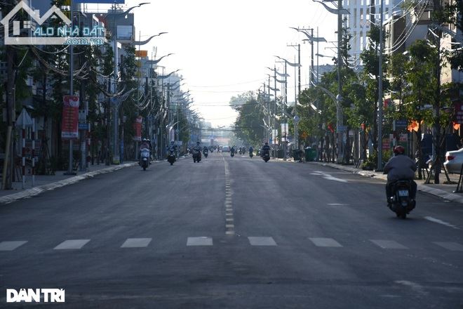 Ba tôi vào Sài Gòn với con nên bán căn nhà 3 tầng siêu đẹp mặt phố đường Hai Bà Trưng