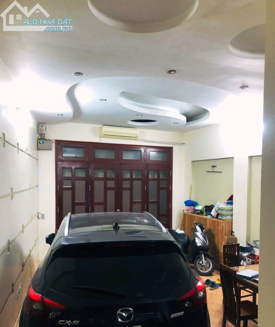 NHÀ LÔ GÓC - 3 THOÁNG - PHỐ HOÀNG CẦU - Ô TÔ TRÁNH - KINH DOANH THUẬN TIỆN. 69M 5 TẦNG 14T