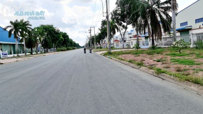 bán xưởng có tầng gác lửng 10x50m xã Đức Hòa Đông, Đức Hòa, Long An giá 9.5 tỷ, sổ riêng - 4