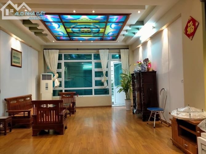 Bán nhà khu phân lô đường Trần Khát Chân, Dt 50m2 x4 tầng, Mt 5m, giá 7 tỷ 500tr - 1