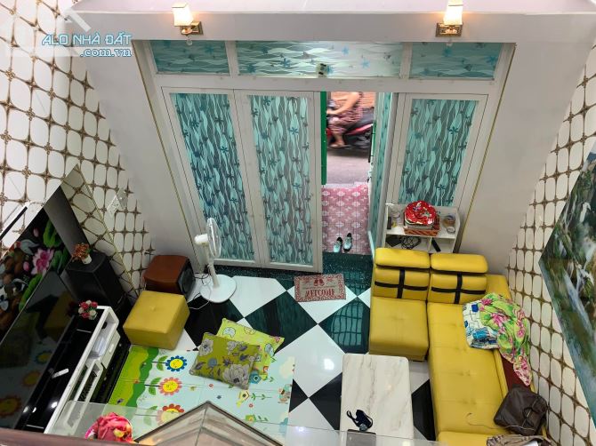 GẤP TRẢ NỢ NGÂN HÀNG - SÁT MẶT TIỀN - 2 CỬA TRƯỚC SAU - 5 TẦNG MỚI CỨNG - TĂNG NỘI THẤT - 1