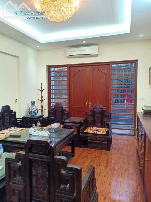Bán nhà 5 tầng cách mặt phố Láng Hạ, diện tích 45m2, Mt 4,5m, Giá 5,5 tỷ - 1