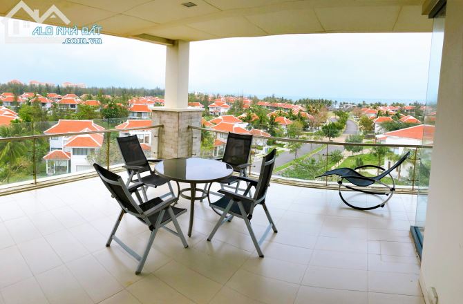 Căn hộ Ocean Suites thuộc tổ hợp nghỉ dưỡng Ocean Resort Diện tích 132m2 view Biển