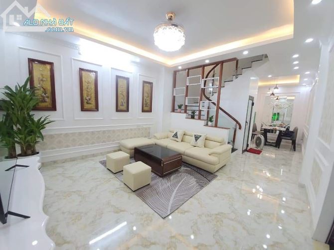 Cần bán nhà phố Lĩnh Nam ô-tô đỗ cửa 5 tầng 35m2 giá 7.8 tỷ - 7