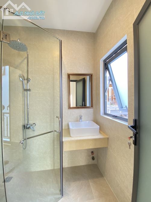 Chủ Bán Nhà Phan Văn Trị P.11 Trệt 2 Lầu + Sân Thượng, 4PN, 6WC, 7.5ty Thương lượng. - 5
