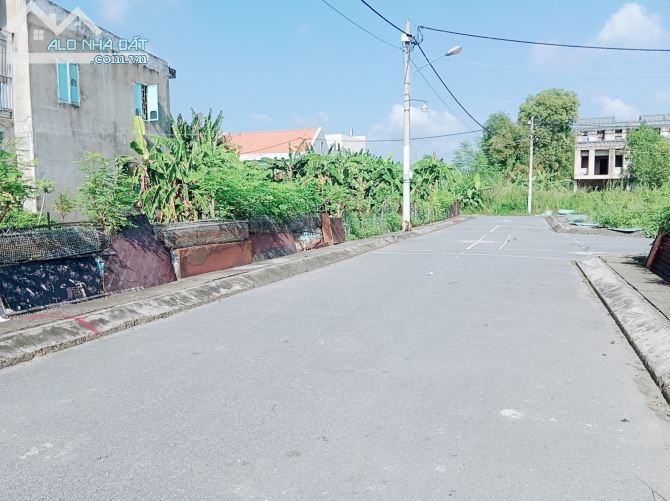 Bán đất tổng 99m2, lô góc 2 mặt tiền hẻm chính 1896 lê văn lương, nhơn đức, nhà bè. - 1