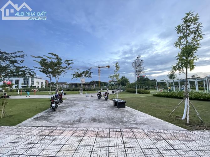 Hiếm ! Nền biệt thự đối diện Công Viên khu Công Trình 8 Cần Thơ ( ngang ĐH Kiến Trúc ) - 4