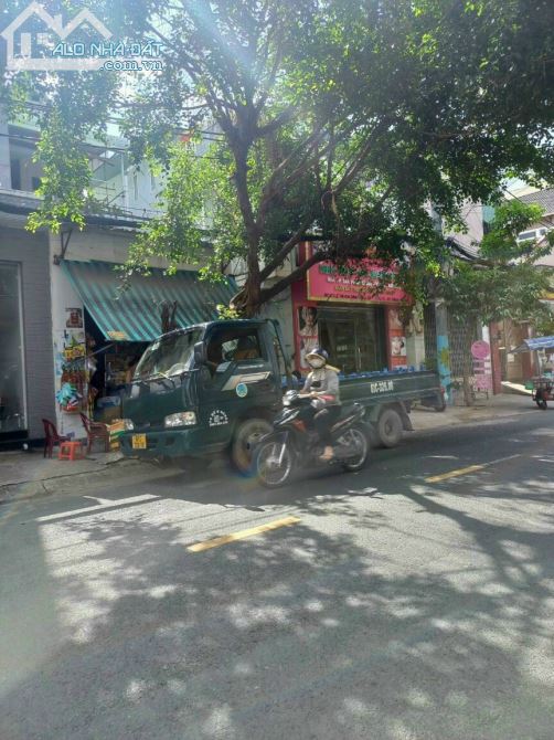 BÁN MAT TIỀN LÊ THỊ HOA BÌNH CHIỂU THỦ ĐỨC, DT 5X30M, GIÁ 8.5 TỈ - 1