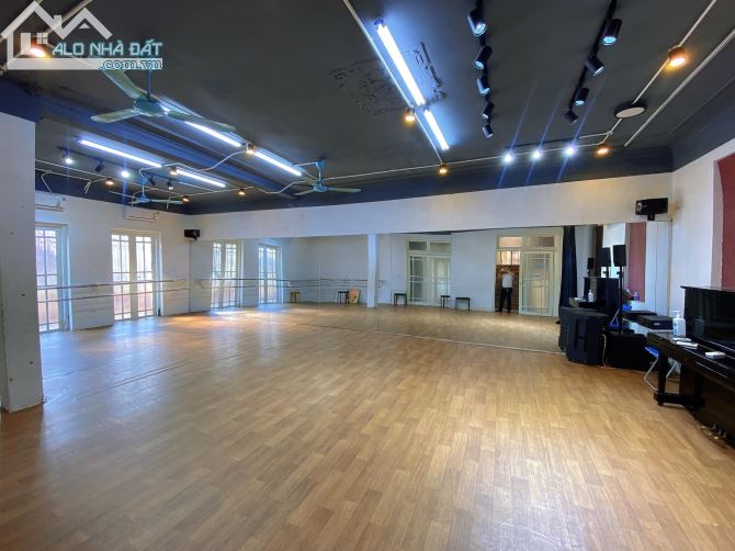 Bán Biệt Thự Sân Vườn VIP Liễu Giai - Ba Đình, 230m2*4T Mặt Tiền 14m Oto Tránh, Đỗ 62 tỷ - 5