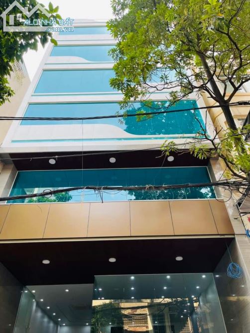 Bán tòa nhà mặt phố Chiến Thắng, Văn Quán, Lô góc, 80m2, 7 tầng thang máy, vỉa hè 10m