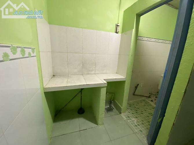 CHÍNH CHỦ CẦN BÁN DÃY TRỌ ĐƯỜNG HUỲNH TẤN PHÁT, NHÀ BÈ, DT: 4*16, GIÁ CHỈ: 3tỷ45 - 2