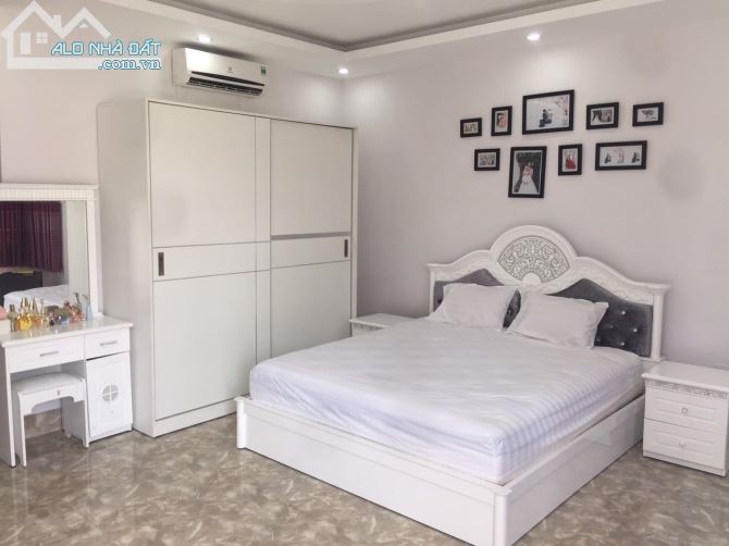 Nhà Gần Biển  1 Trệt 2 Lầu Hẻm Oto Phan Chu Trinh 106M2 (5.34x20) - Giá: 9.69Tỷ