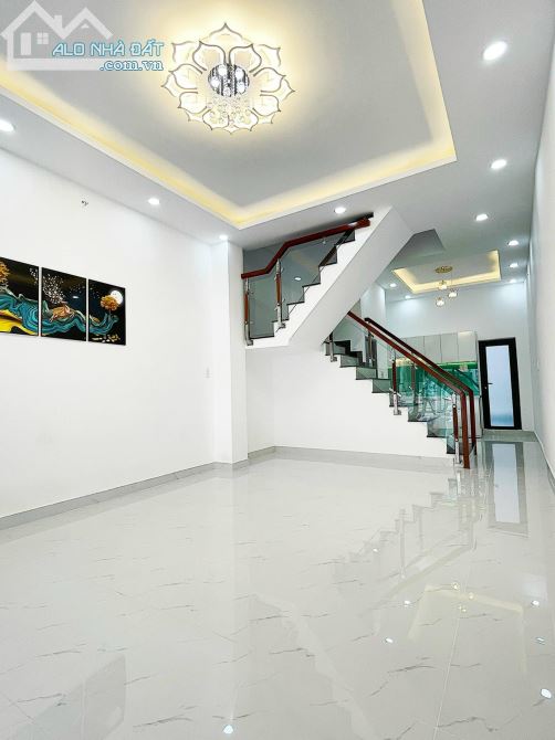 Kẹt Bank, bán gấp nhà HXH CMT8, Quận 3, 80m2, chỉ 15 tỷ 600 - 1