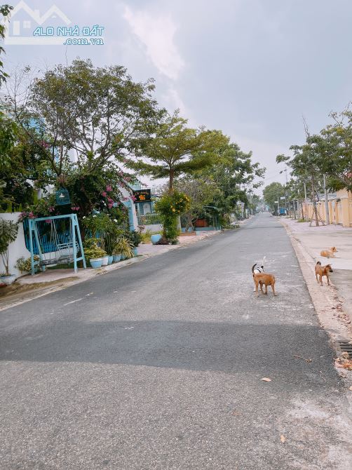 Cần Bán 223m2 3 Mặt Tiền Đường Hiền Vương Cạnh Sông Biển Thoáng Mát Quanh Năm TPPhan Thiết - 2