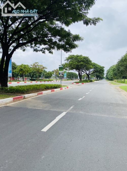 Đất 300m full thổ cư Mặt tiền Vành đai 4 Đại học Việt Đức  Thới Hoà Bến Cát Bình Dương i - 1