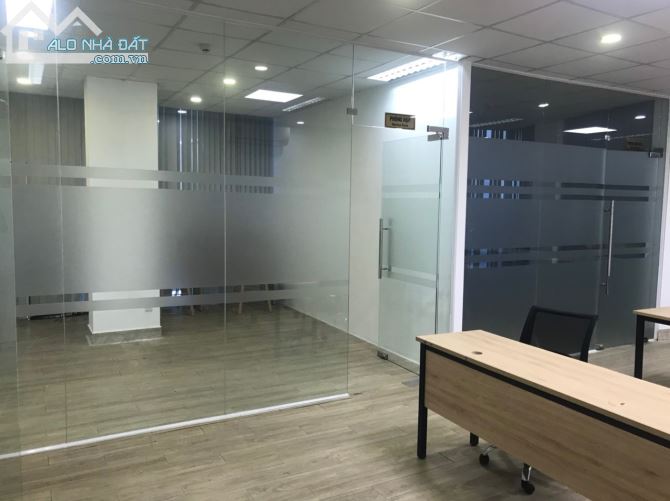 Cho thuê văn phòng, 180m2/sàn , Đường Lương Định Của - Trần Não, Quận 2 - TP. Thủ Đức - 1