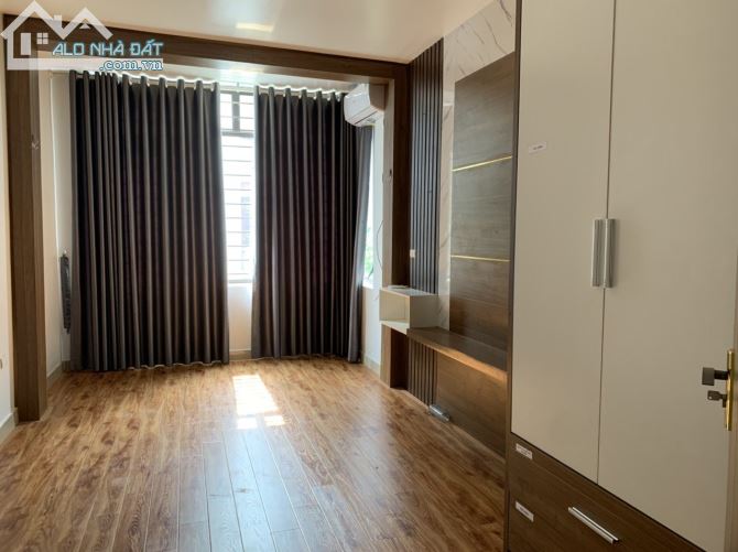 cần cho thuê nhà Bùi Huy Bích, Hoàng Mai  45m2 5 tầng ô tô tải tránh nhau - 1