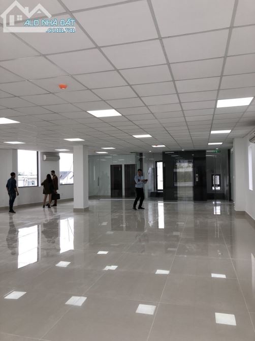 Cho thuê văn phòng, 180m2/sàn , Đường Lương Định Của - Trần Não, Quận 2 - TP. Thủ Đức - 3