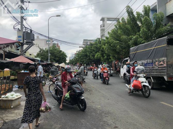 Nhà cấp 4 mặt tiền đường kinh doanh mua bán gần Khu công nghiệp.ĐT 824,Đức Hòa,Long An - 2