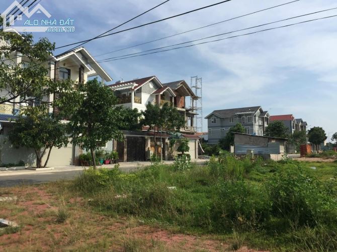 Đất biệt thự Thanh Bình gần bãi tắm Long Cung