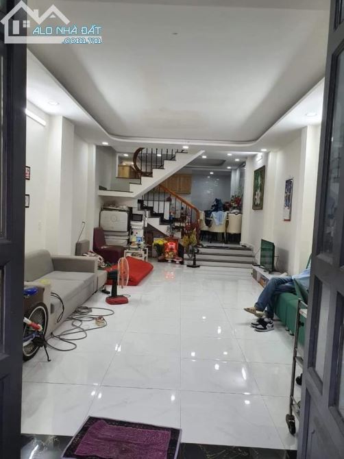 Nhà 2tầng 70m2 hẻm ôtô Lê Văn Thọ Gò Vấp 5,8 tỷ