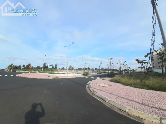Chính Chủ Cần Lô Đất Sau Hùng Vương View Công viên Thông Thoáng Giá Sập Hầm - 1