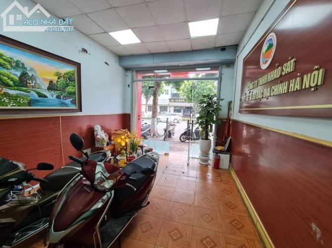 Bán Nhà Phố Trường Lâm 101m2, Mặt Tiền 4.3m, Giá 18.5 Tỷ, Long Biên - 2