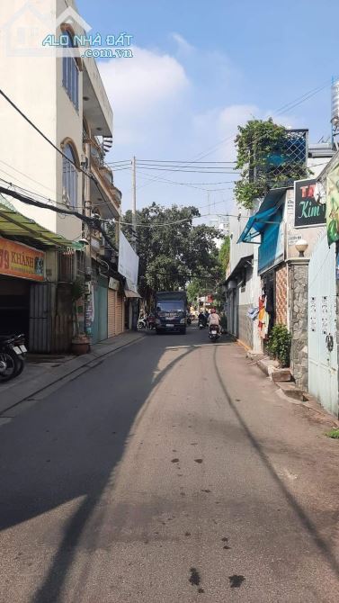 Nhà 2tầng 70m2 hẻm ôtô Lê Văn Thọ Gò Vấp 5,8 tỷ - 3
