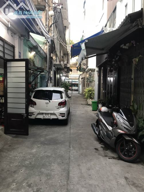 Nhà phố rẻ 6 x 20m Trần Đình Xu trung tâm Q1 Thành Phố Sài Gòn - 1