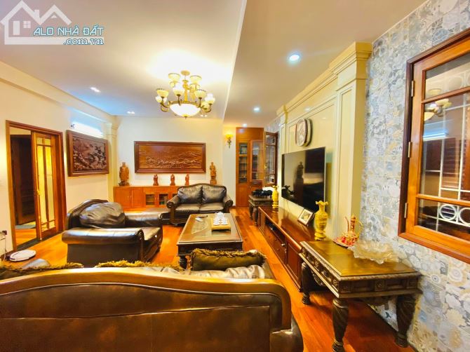 Bán Nhà Siêu Đẹp - Phố Vọng, Hai Bà Trưng, Ôtô gần 77m2, 5T, MT 5.4m, nhỉnh 9 tỷ