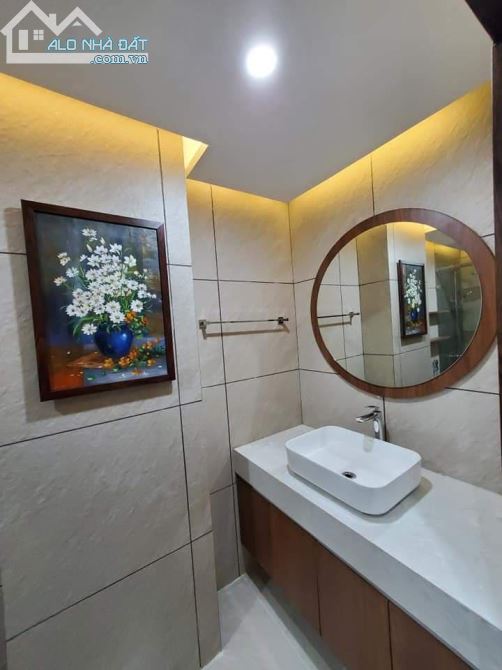 Bán tòa căn hộ phố Nguyễn Văn Cừ, 6 tầng, 72m2, thang máy, dòng tiền 50 triệu, 11 tỷ - 1