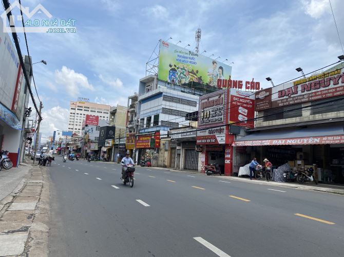 Cần tiền bán gấp đất thổ cư 100% ngay chợ Tân Mai 4ty950