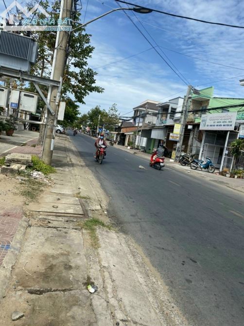 Cần bán đất mặt tiền đường Hùng Vương hay gọi quốc lộ 53 thuộc xã hòa thuận huyện Châu Thà