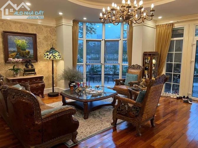 Bán nhà 5 tầng mặt phố Trịnh Công Sơn, kinh doanh, vỉa hè, ô chờ thang máy, giá 42.5 tỷ. - 2
