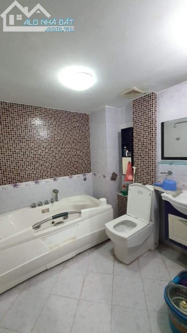 Bán nhà 5 tầng mặt phố Trịnh Công Sơn, kinh doanh, vỉa hè, ô chờ thang máy, giá 42.5 tỷ. - 4