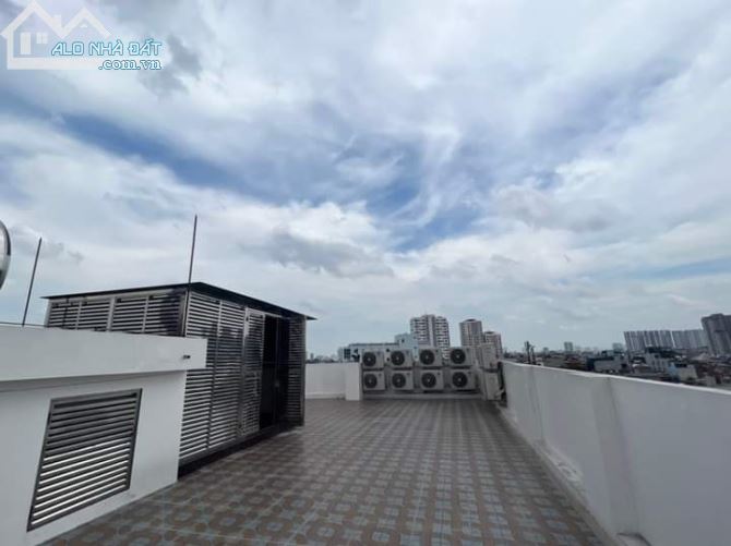 BÁN TOÀ NHÀ 10 TẦNG MẶT PHỐ VƯơNG THỪA VŨ 250M2- GIÁ 79 Tỷ. VĂN PHÒNG- SHOWROOM - VỈA HÈ - 11