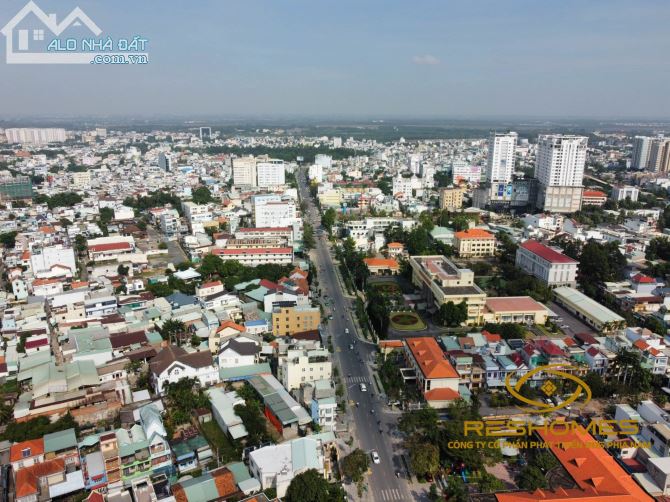 Bán khu đất 2300m2 ONT, mặt tiền Hà Huy Giáp, trung tâm TP. Biên Hòa. Giá 161 tỷ - 2