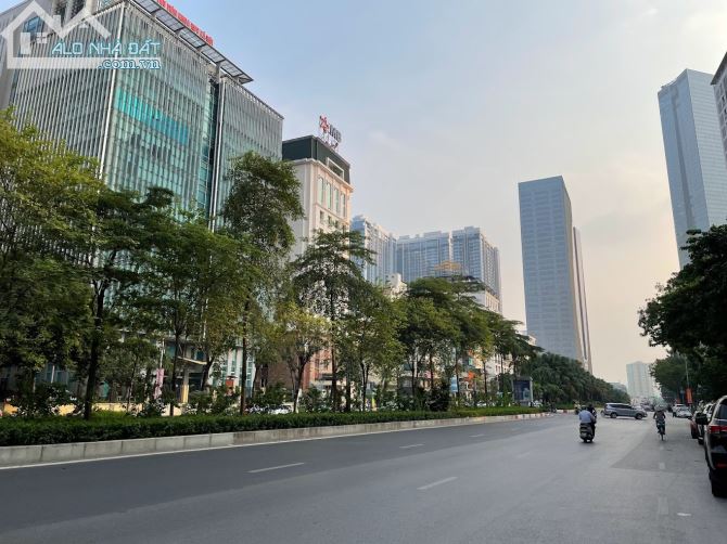 HOT! Tòa văn phòng mặt phố Liễu Giai, Ba Đình, 1750m2, 21 tầng, sổ đỏ lâu dài, giá 850 tỷ