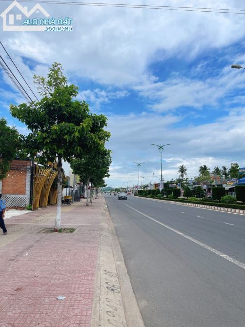 Cần Bán Lô Đất Hùng Vương Ngay Siêu Thị Lotte Khu Sầm Uất Nhất Thành Phố Phan Thiết BT