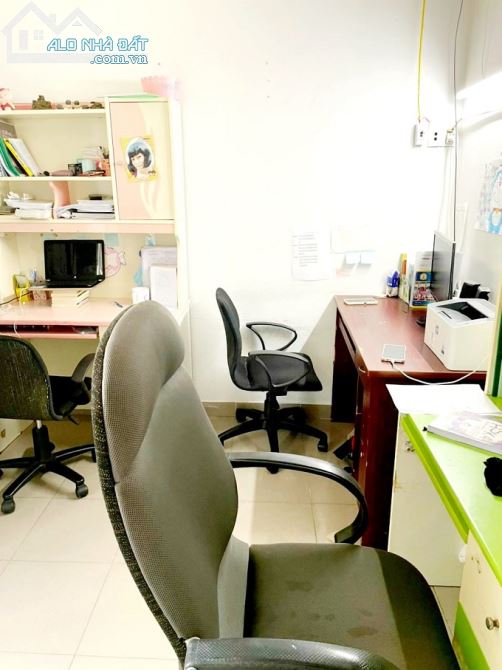 Hẻm 5m, Phan Văn Trị, P10, Gò Vấp. 42m2, 3 tầng, mới, ở ngay. - 3