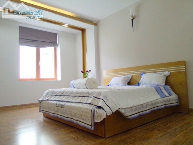 Bán biệt thự cao cấp đường số khu dân cư Tấn Trường Quận 7, DT:  9 * 18m,giá 27.5 tỷ - 2