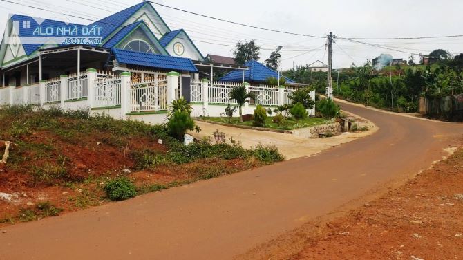 Đất Hồ Ông Dụ mặt tiền đường Tôn Thất Thuyết 2029m2 cần bán gấp giá chỉ 5 tỉ 2