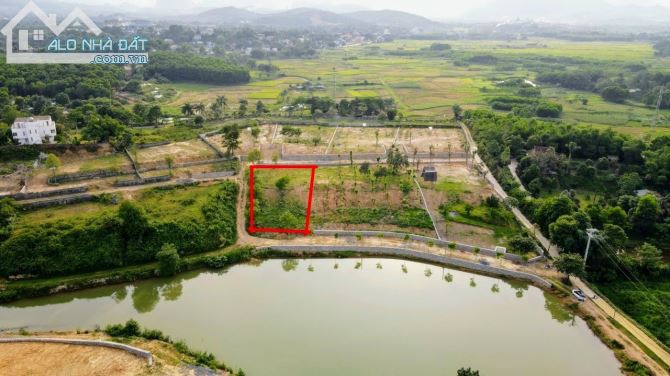 Chính chủ gửi bán 1250m2 có  200m2 thổ cư .  bám hồ khu trung tâm Đồng Chanh – Lương Sơn - 1