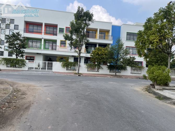 Cần bán lô đất áp ve MB 5226 Phường Quảng Thắng, Thành phố Thanh Hóa 100m2 giá chỉ 2.6 tỷ
